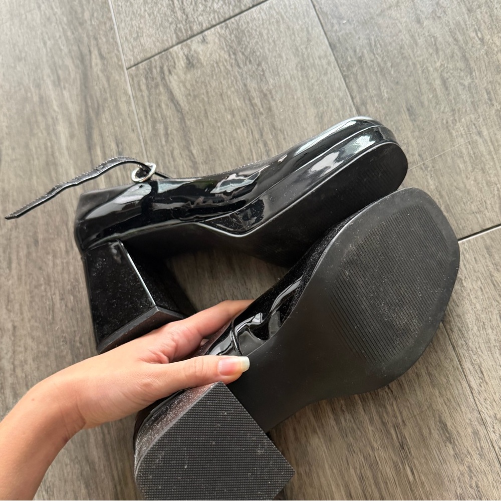 Platform Heels - Picture 2 of 3
